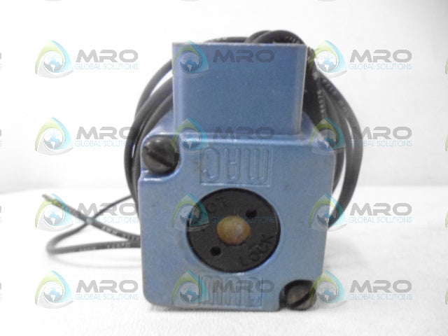 MAC 225B-111CABA SOLENOID VALVE *NEW NO BOX*