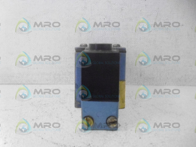 MAC 6211C-512-PM-111DA VALVE*USED*