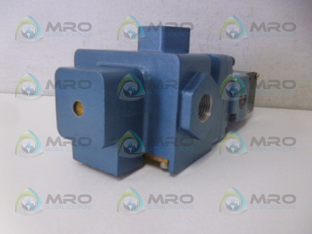 MAC 57D-11-112AA VALVE *NEW IN BOX*