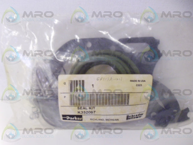 PARKER K352067 SEAL KIT *NEW IN FACOTRY BAG*