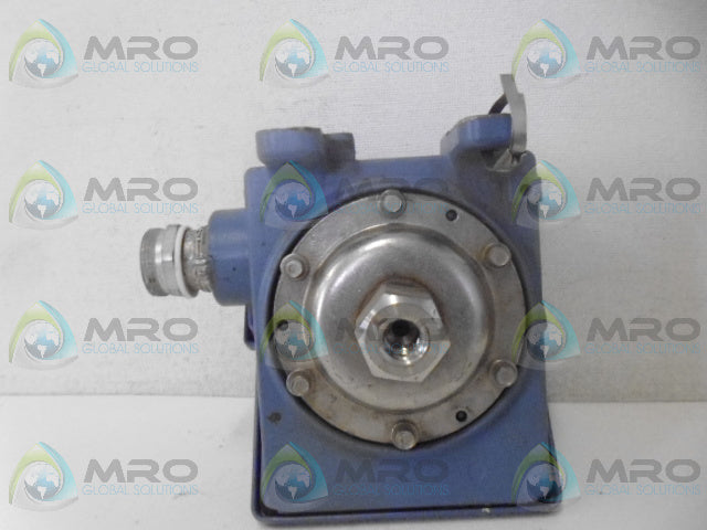 UNITED ELECTRIC H400-553 PRESSURE SWITCH *USED*