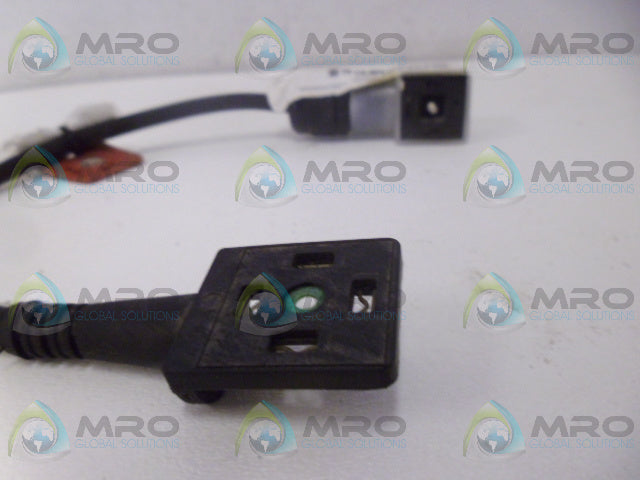 CANFIELD MCCR-12130-10 CONNECTOR *NEW NO BOX*