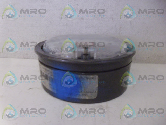 DWYER 2008 PRESSURE GUAGE (0-8) (AS PICTURED)  *USED*