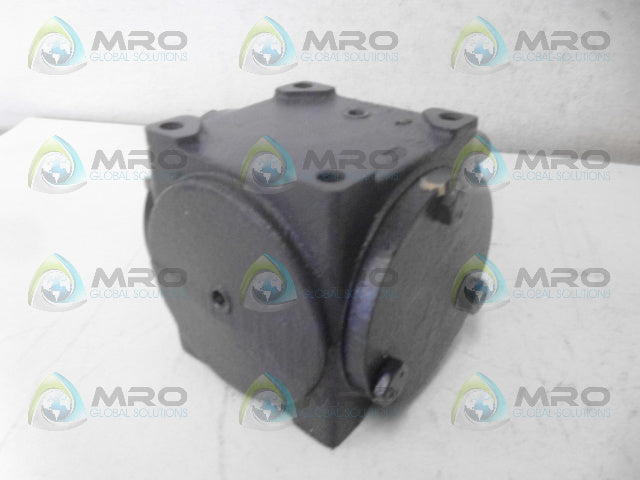 HUB CITY 0220-21103-033 GEAR REDUCER RATIO 1/1 *NEW IN BOX*