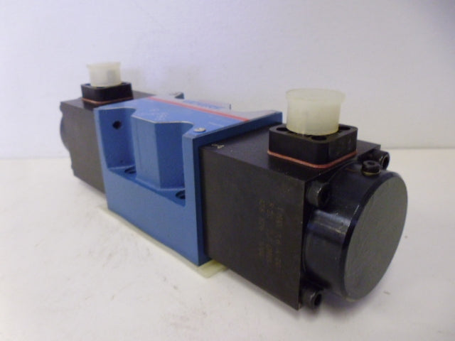 VICKERS KDG4V-5-33C50N-Z-M-U-H7-30 PROPORTIONAL VALVE *NEW IN BOX*