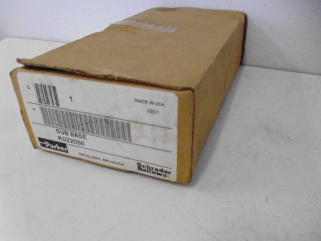 PARKER K022090 DOUBLE SOLENOID SUB BASE *NEW IN BOX*