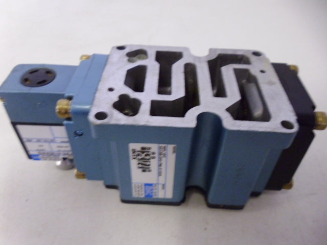MAC 6513B-000-PM-513DA SOLENOID CONTROL VALVE *NEW IN BOX*