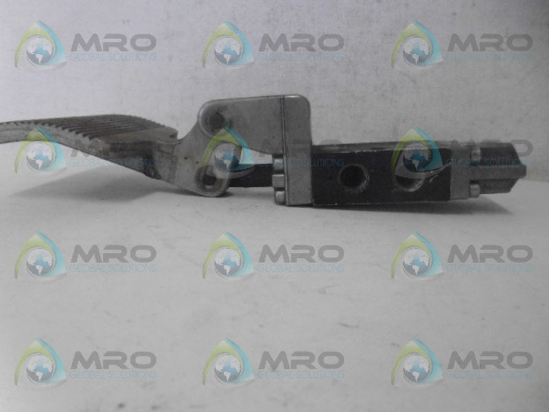ARO 5830 0399 02 FOOT PEDAL *USED*