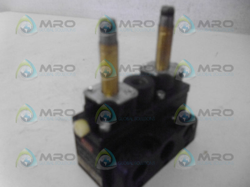 ARO A712SD 000 N SOLENOID AIR CONTROL VALVE *NEW IN BOX*