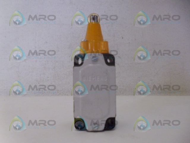 SIEMENS 3SE2 120-1D ROLLER LIMIT SWITCH (AS PICTURED) *NEW NO BOX*