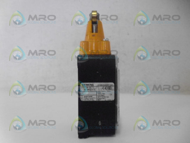SIEMENS 3SE2 120-1D ROLLER LIMIT SWITCH (AS PICTURED) *NEW NO BOX*