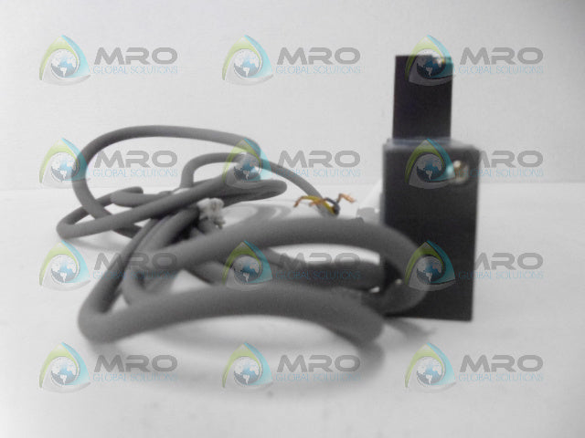 MAC 52A-11-B0A-DM-DDAJ-1KD SOLENOID VALVE *USED*