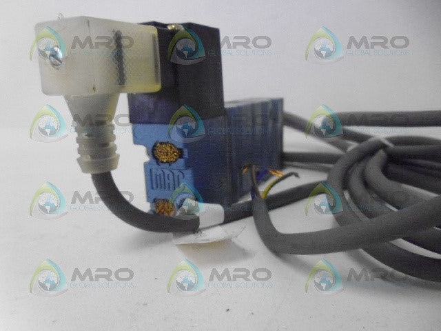 MAC 52A-11-B0A-DM-DDAJ-1KD SOLENOID VALVE *USED*