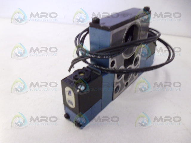 MAC 825CPM111DA543 PNEUMATIC SOLENOID VALVE *USED*