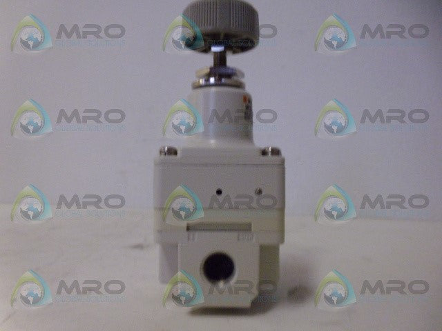 SMC IR2020-N02 PRECISION REGULATOR *NEW NO BOX*