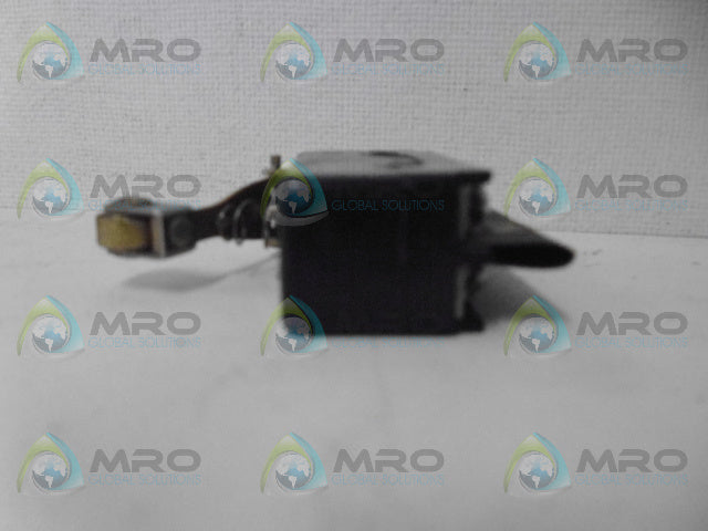 MICROSWITCH DT-2RV22-A7 ROLLER LIMIT SWITCH *NEW NO BOX*