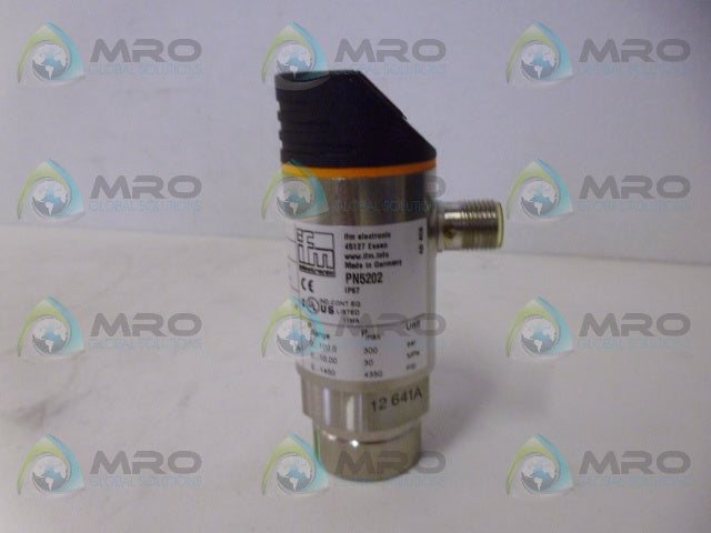 IFM EFECTOR PN5202 PRESSURE SWITCH *NEW IN BOX*