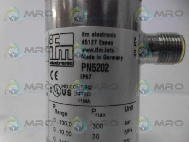 IFM EFECTOR PN5202 PRESSURE SWITCH *NEW IN BOX*