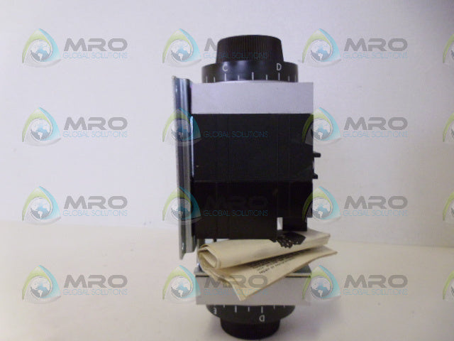 AGASTAT 7032ABB TIMING RELAY (.7-7 SECONDS) *NEW NO BOX*