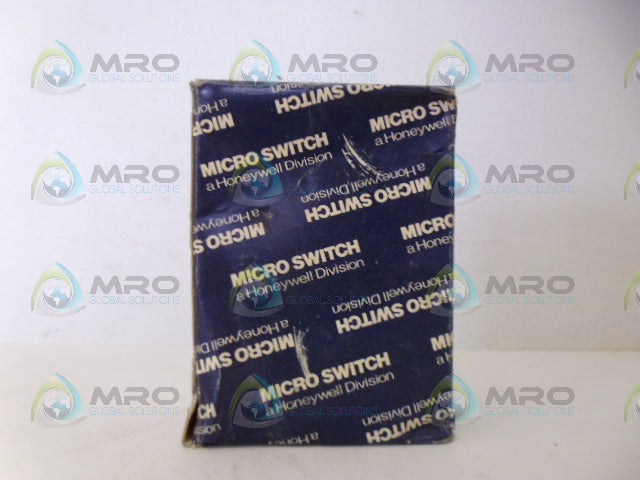 MICROSWITCH PTL5211 LIGHTED CONTROL PUSH BUTTON *NEW IN BOX*