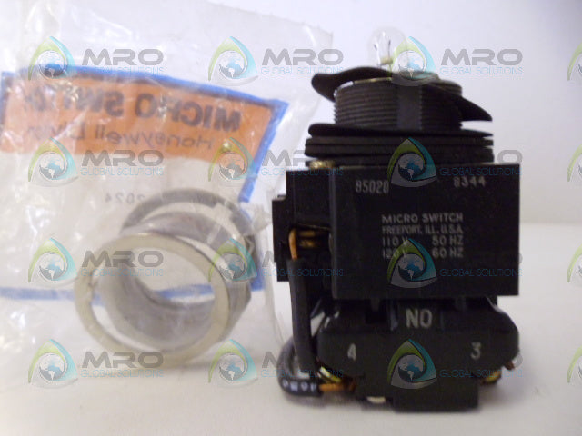 MICROSWITCH PTL5211 LIGHTED CONTROL PUSH BUTTON *NEW IN BOX*