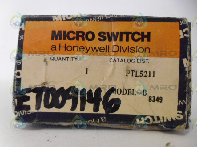 MICROSWITCH PTL5211 LIGHTED CONTROL PUSH BUTTON *NEW IN BOX*