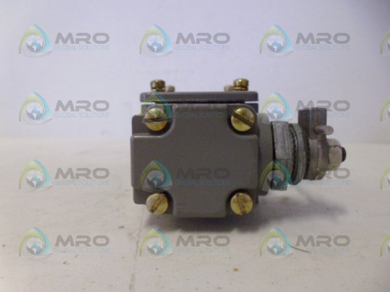 MICRO SWITCH 51ML10 *NEW NO BOX*