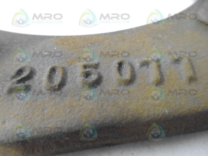 VICKERS 205077 FOOT BRACKET *USED*