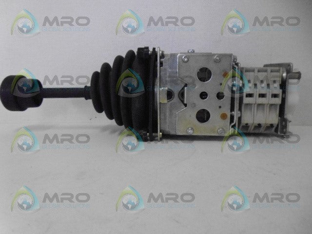 SENETT VV64.1/CR3064 JOYSTICK CONTROLLER *USED*