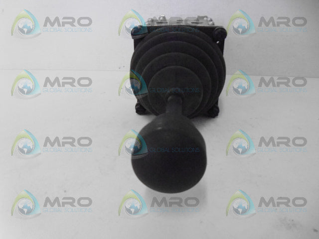 SENETT VV64.1/CR3064 JOYSTICK CONTROLLER *USED*