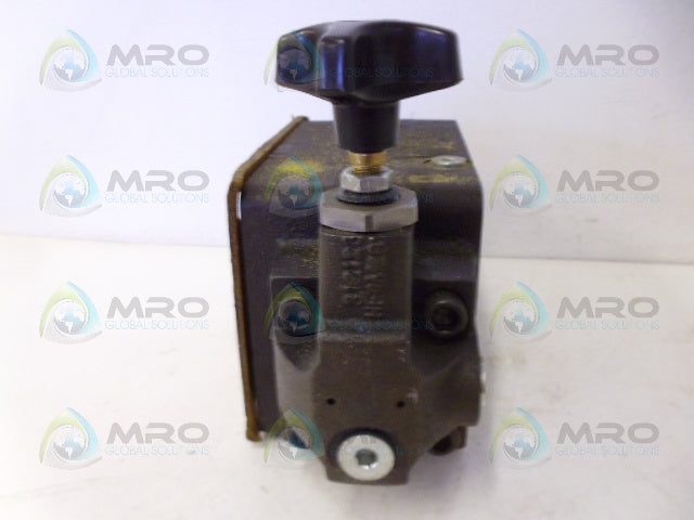 VICKERS DGX062F60 REDUCING VALVE *NEW NO BOX*