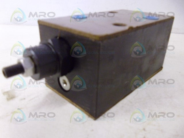 VICKERS DGMC2-5-AB-FW-BA-FW-30 PRESSURE RELIEF VALVE *NEW NO BOX*