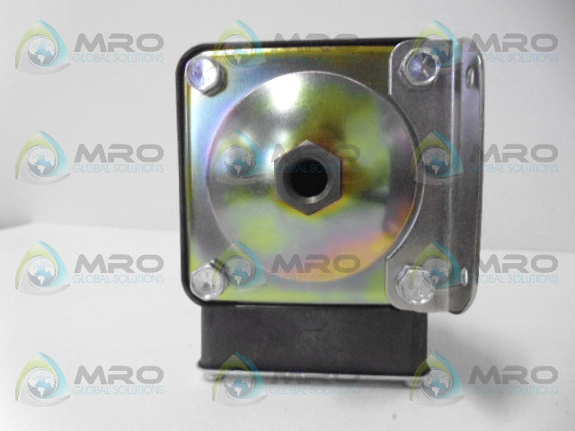 BARKSDALE D1T-M150SS ACTUATED SWITCH 1.5-150PSI *NEW IN BOX*