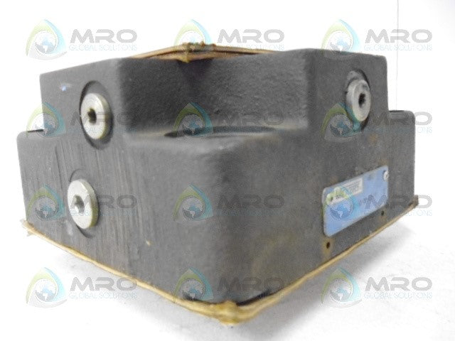 VICKERS CVC-50-D2-S2-10 HYDRAULIC COVER *NEW NO BOX*