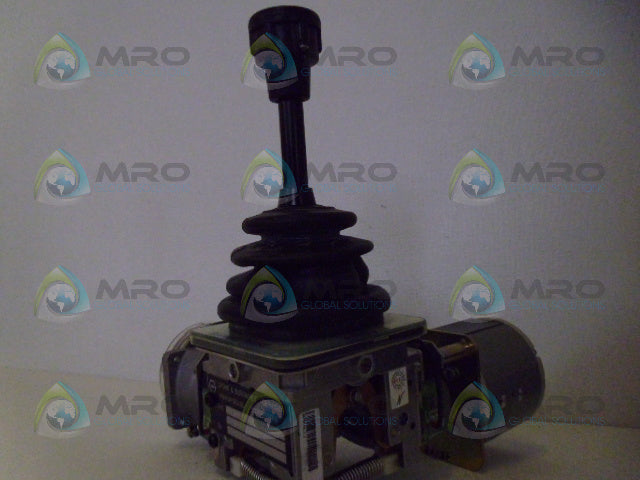 SPOHN & BURKHARDT KVNS011FN18AK VR CRANE JOYSTICK *USED*