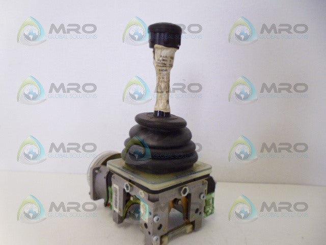 SPOHN & BURKHARDT KVNVS011FU18 JOYSTICK CONTROLLER *USED*