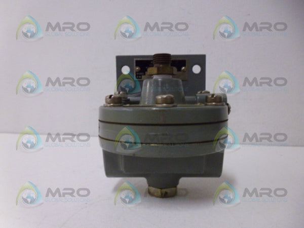 MOORE 61L BOOSTER RELAY UNMP