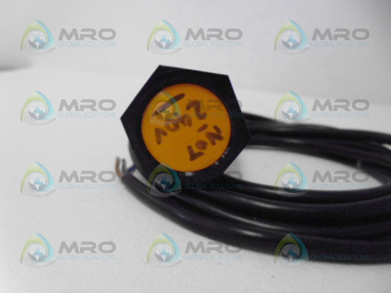 IFM EFECTOR II-3015 LANOG INDUCTIVE PROXIMITY SENSOR *USED*