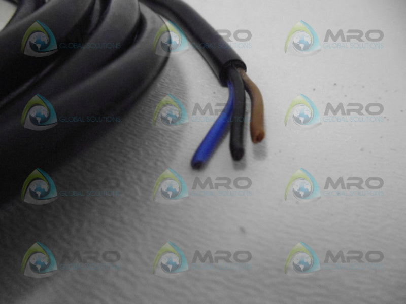 IFM EFECTOR II-3015 LANOG INDUCTIVE PROXIMITY SENSOR *USED*