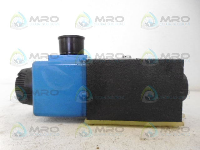 VICKERS DG4V-3S-OA-M-U-B5-60 DIRECTIONAL VALVE *NEW NO BOX*