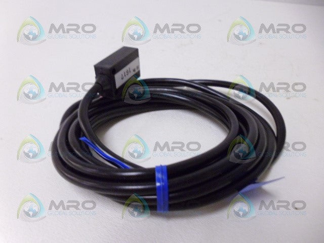 KEYENCE PZ-51LR PHOTOELECTRIC SENSOR *NEW IN BOX*
