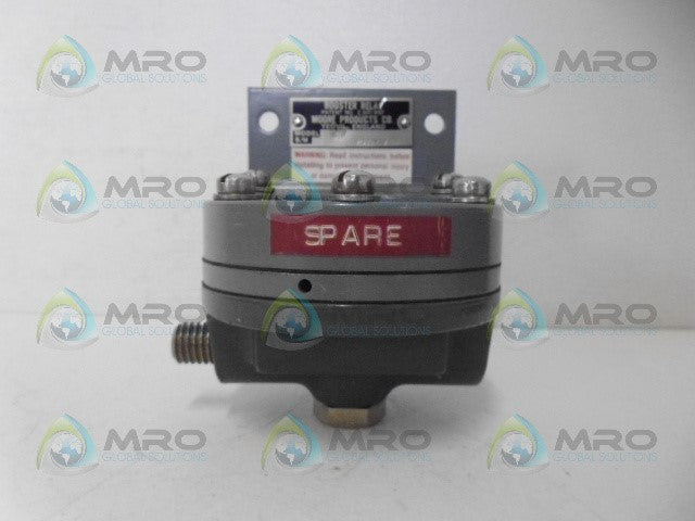 MOORE 61F M330930 NA BOOSTER RELAY *NEW NO BOX*