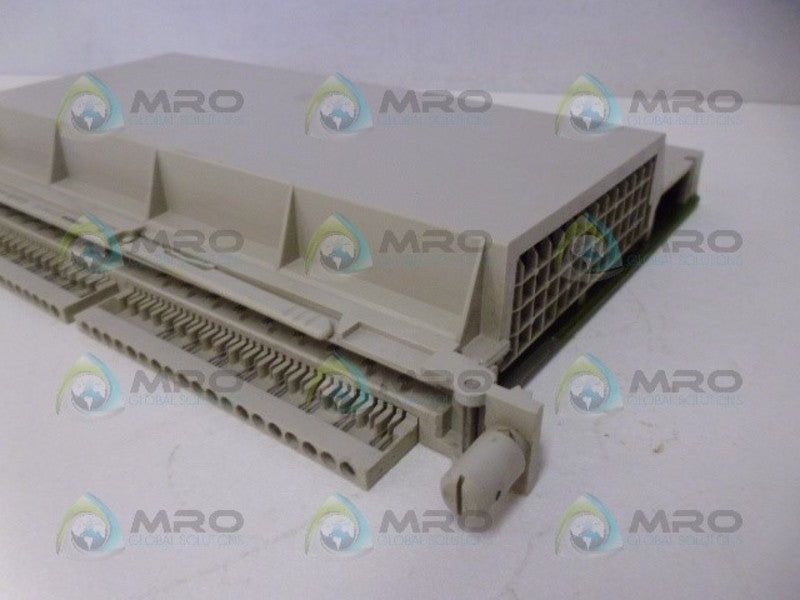 SIEMENS SIMATIC 6ES5436-4UA12 INPUT MODULE  UNMP