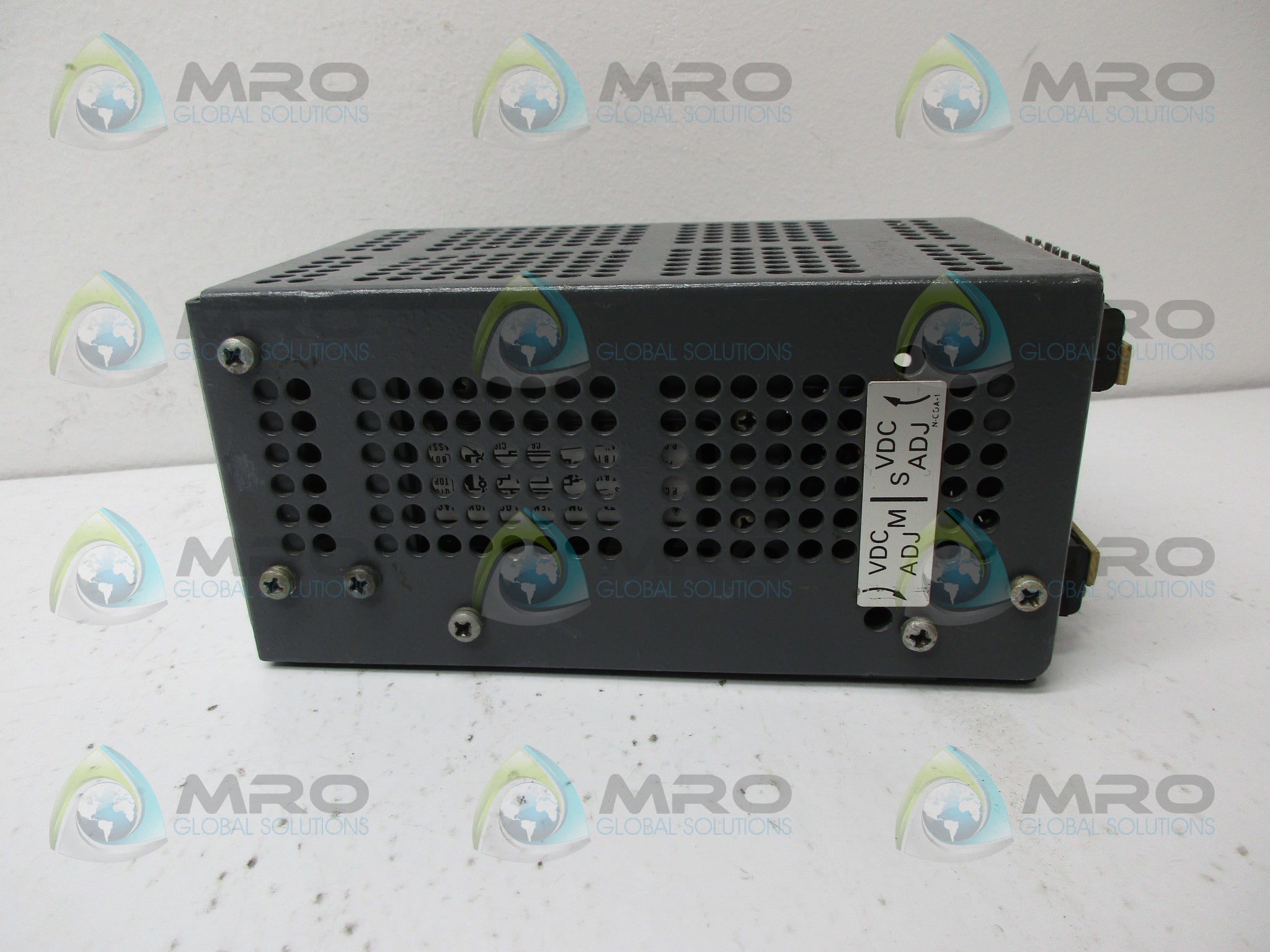 LAMBDA LCD-A-22 DUAL REGULATED  POWER SUPPLY *USED*