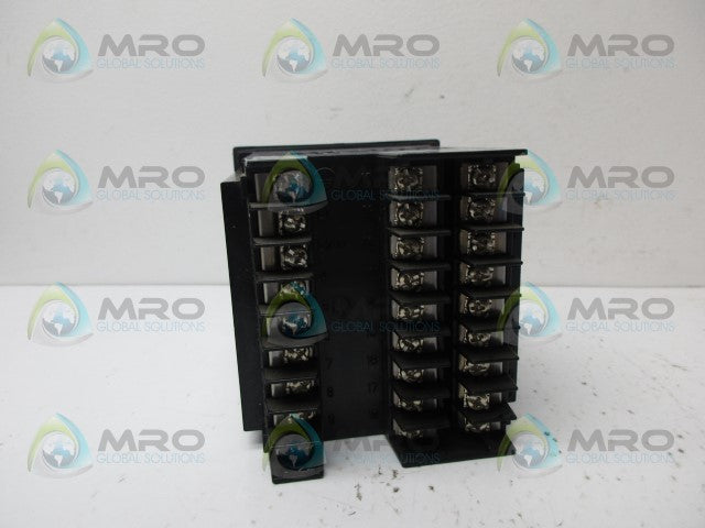 HONEYWELL DC2500-CE-1A00-200-00000-E0-0 UNIVERSAL LIMIT CONTROLLER *USED*