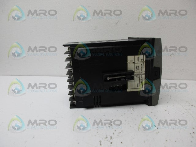 HONEYWELL DC2500-CE-1A00-200-00000-E0-0 UNIVERSAL LIMIT CONTROLLER *USED*