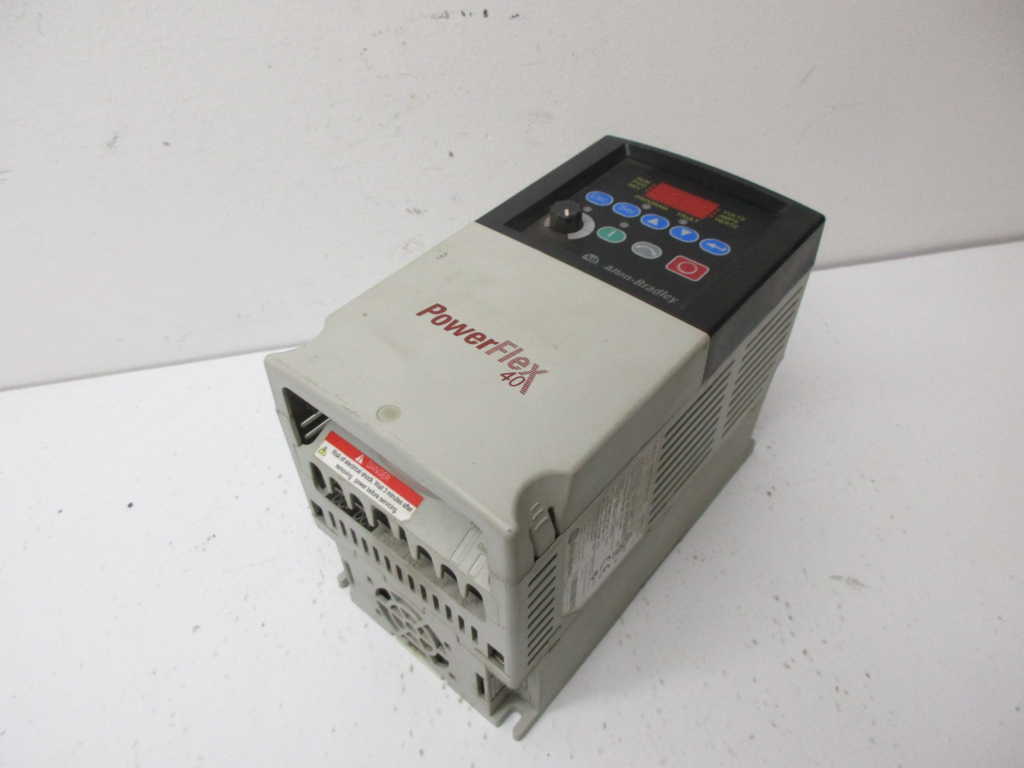 ALLEN BRADLEY 22B-E3P0N104 SER A POWERFLEX AC DRIVE *USED*