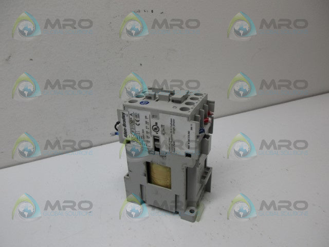 ALLEN BRADLEY 700-CF310Z*A CONTACTOR *USED*