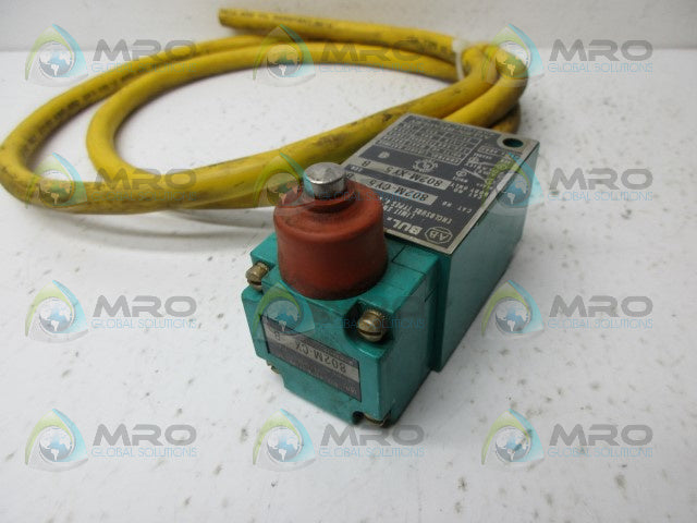 ALLEN BRADLEY 802M-CY5 SER.B LIMIT SWITCH *USED*
