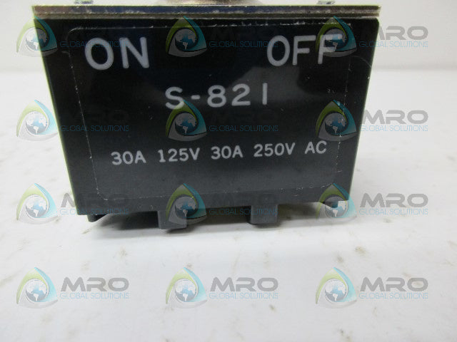 INDUSTRIAL MRO S-821 SWITCH *NEW IN BOX*